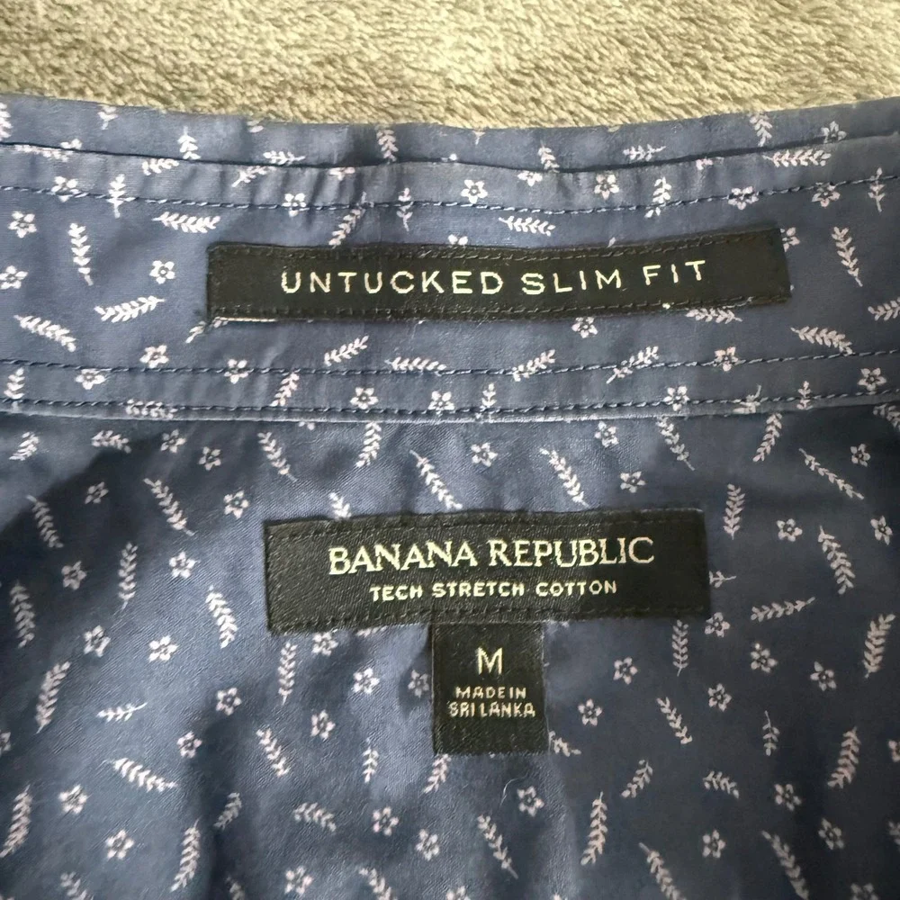 Banana Republic Button Down‎ Shirt M Navy Blue Untucked Slim Fit Tech Stretch